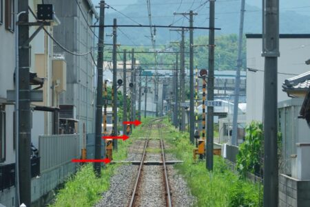 水間鉄道の踏切の数が多い写真