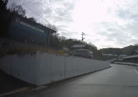 ドレミコレクションミュージアムを下から見た写真