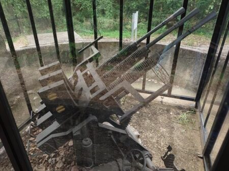 機銃座に据え付けられていた“男たちの大和”の機銃の写真