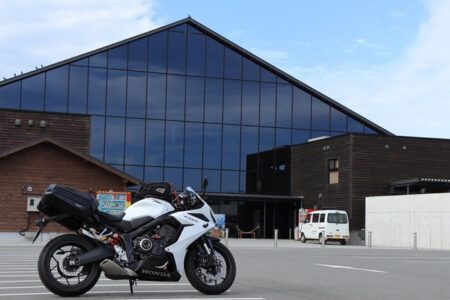 sora加西の駐輪所からCBRの写真